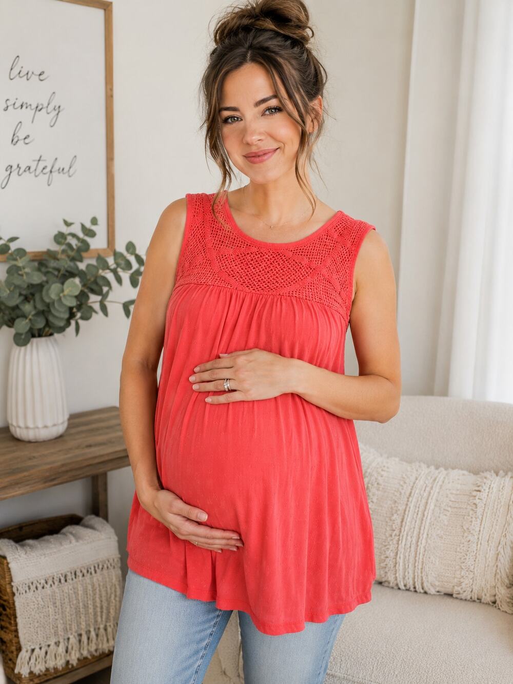 Liz Lange Maternity Coral Crochet Sleeveless Top Size Small